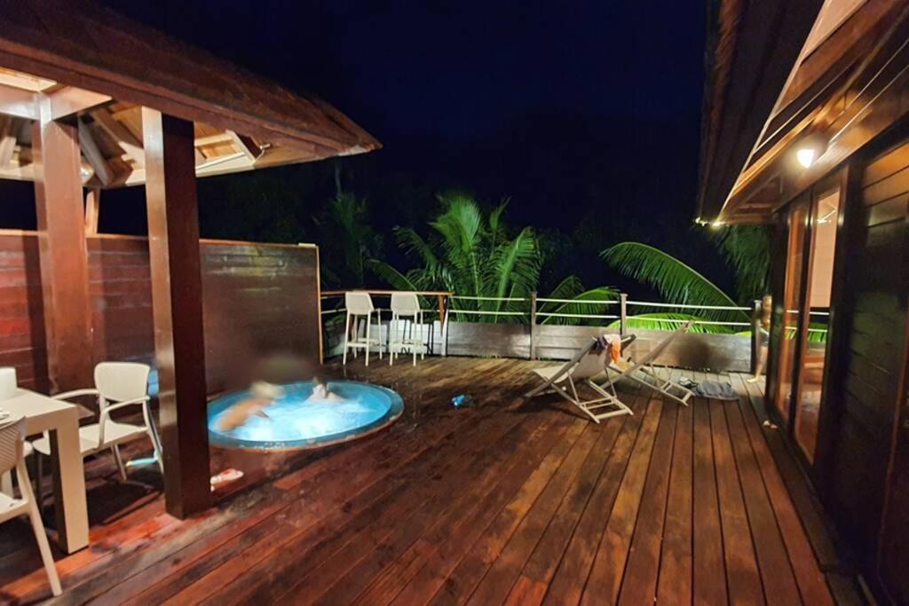 Luxurious Tropical Moorea Villa Papetoai Exterior photo